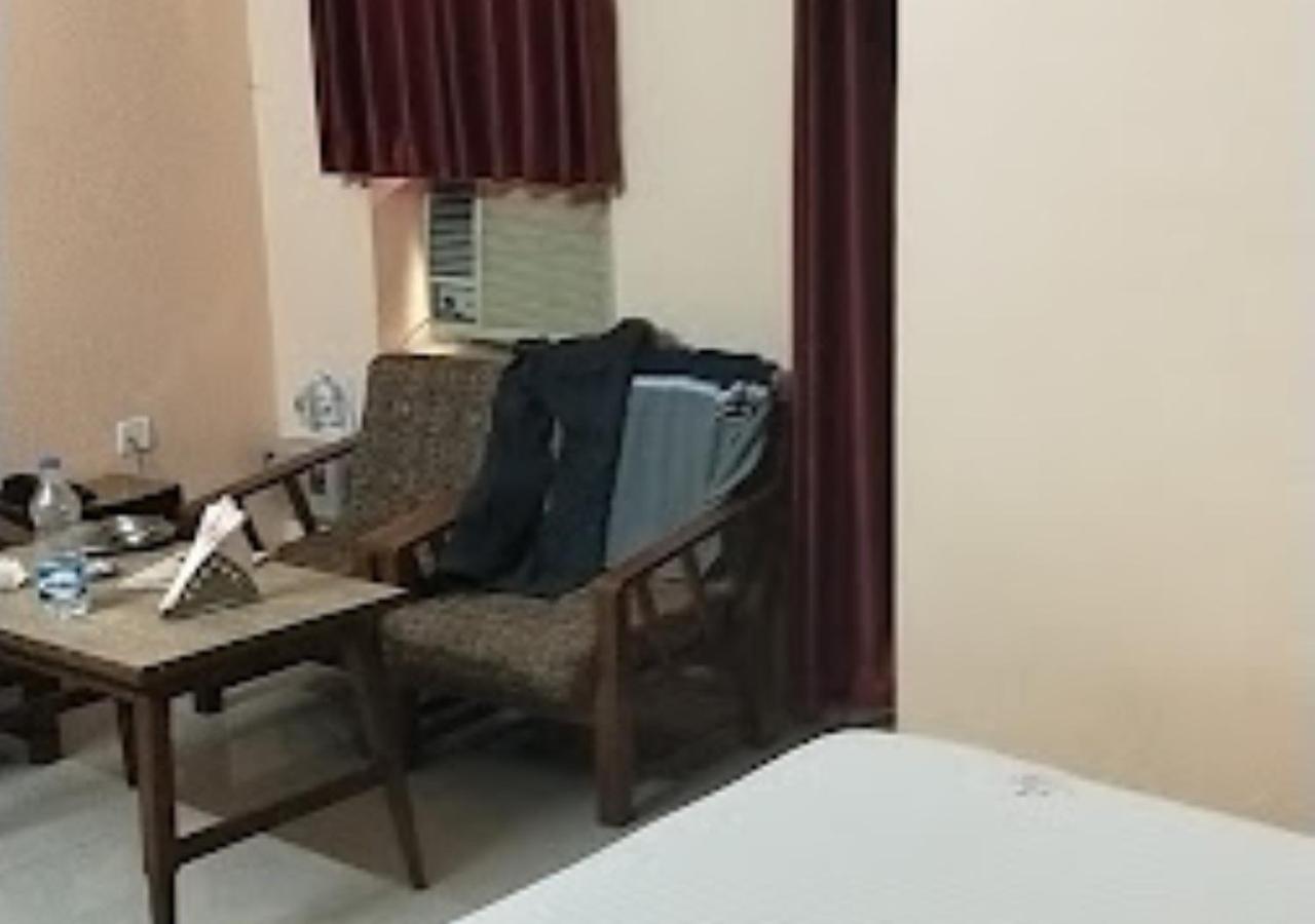Vijieya Hotel Bihar Saharsa Exteriör bild