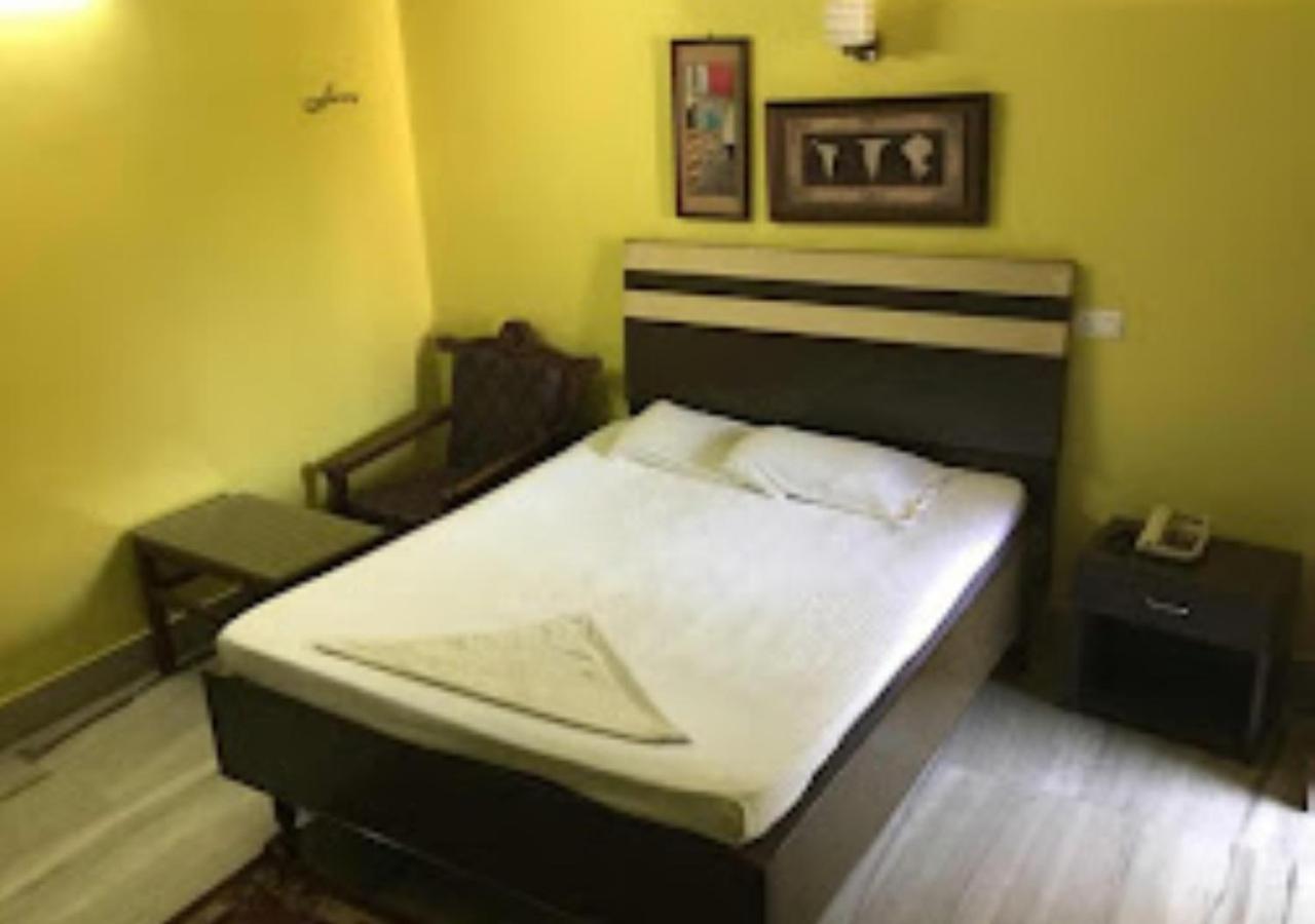 Vijieya Hotel Bihar Saharsa Exteriör bild